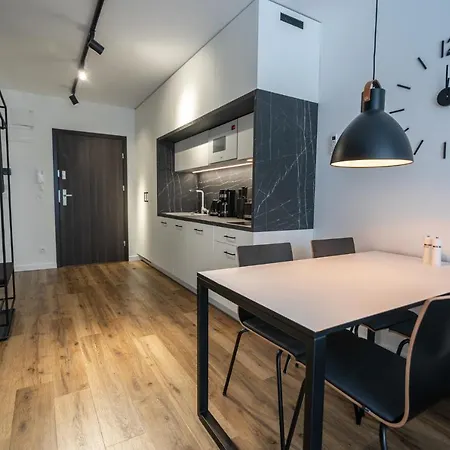 Apartment Invest Szklarska 800 C7 I C14 *