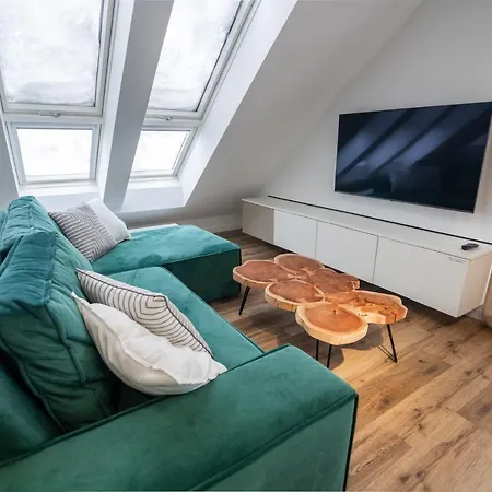 Invest Szklarska 800 C7 I C14 Apartment *