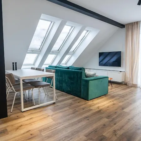 Invest Szklarska 800 C7 I C14 Apartment